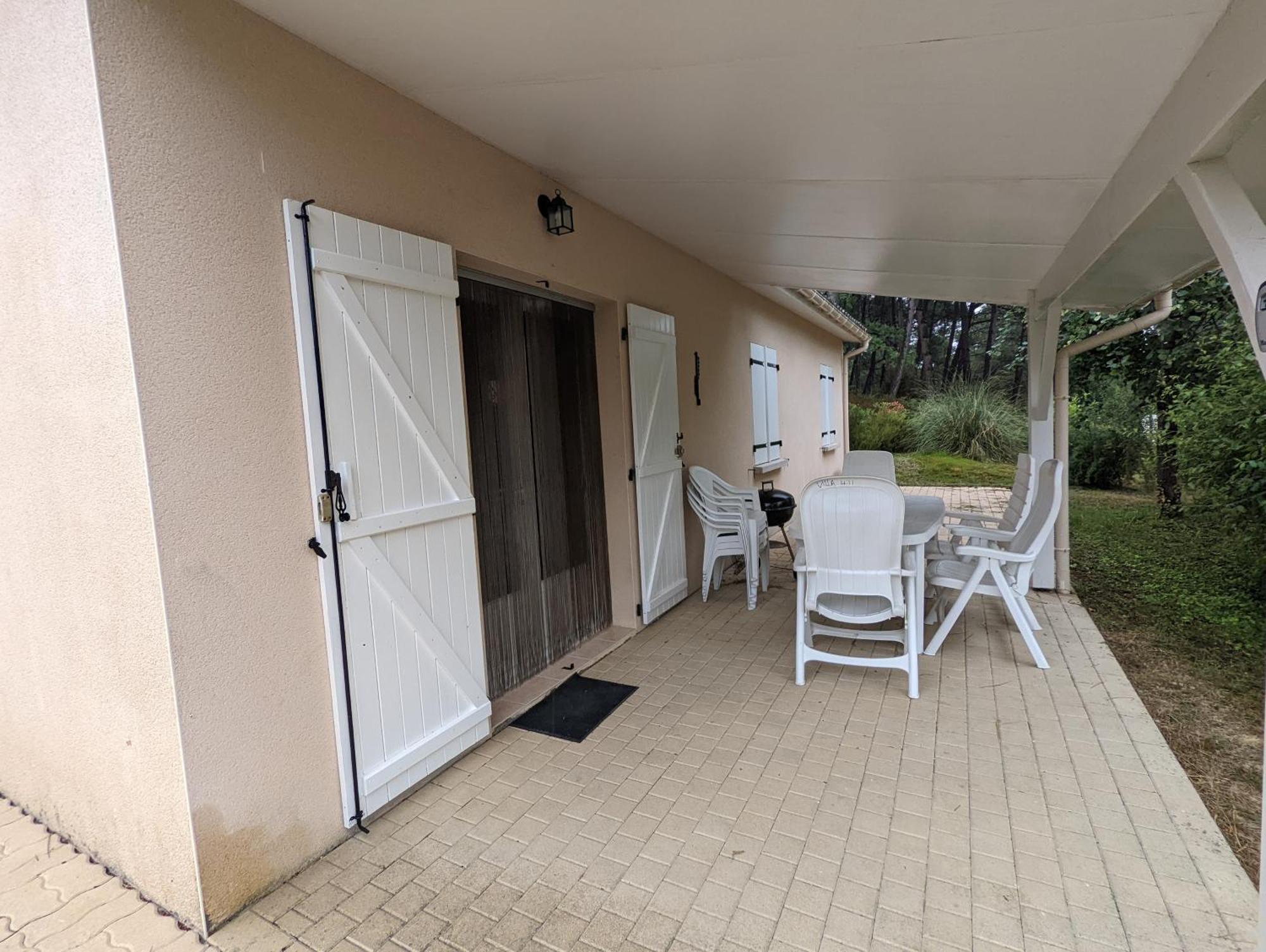 Etang Vallier Resort Brossac Exteriör bild