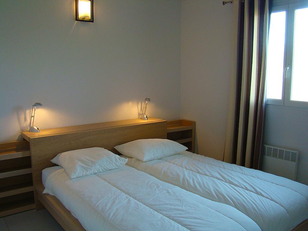 Etang Vallier Resort Brossac Rum bild