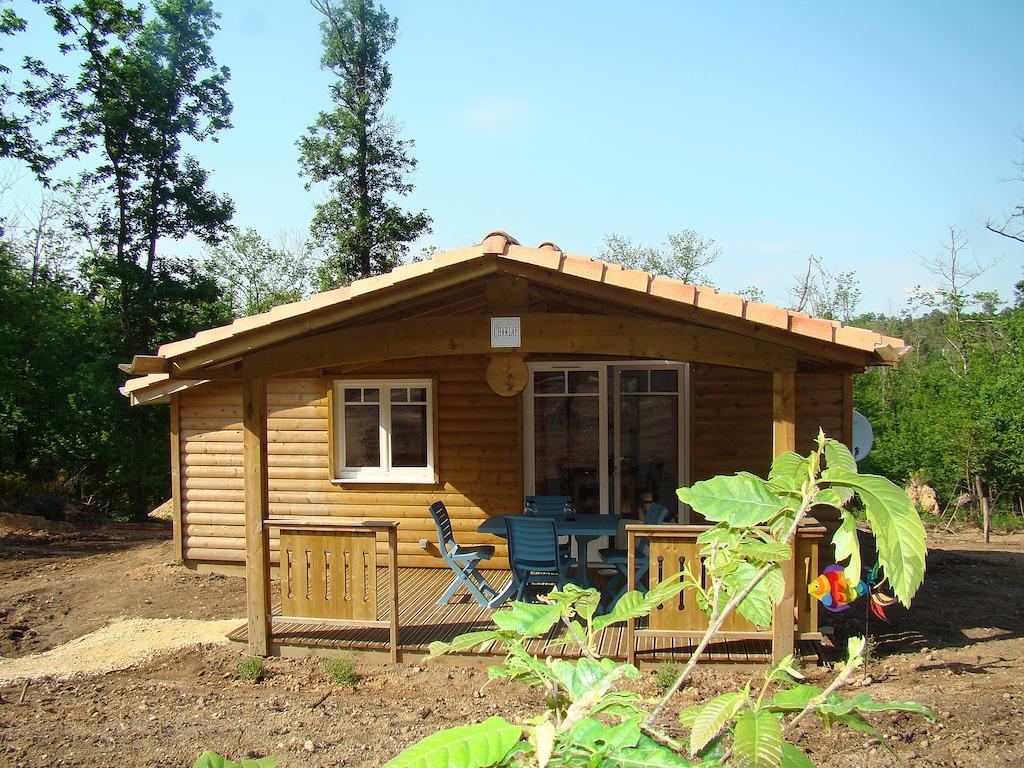Etang Vallier Resort Brossac Rum bild